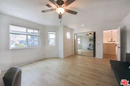 218 Indianapolis Ave, Huntington Beach CA 92646-5043 exterior