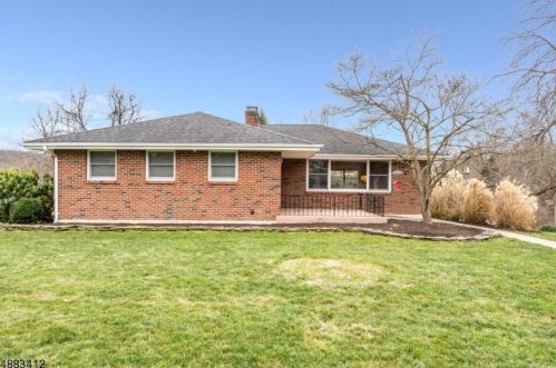 35 Sylvan Rd, High Bridge, NJ 08829-1716