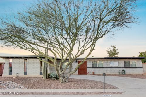 9443 Myra Dr, Tucson, AZ 85730-2941