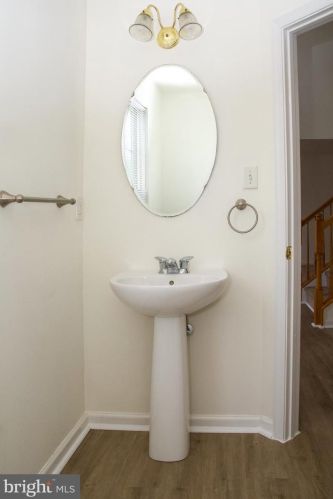 73 Brearly Dr, Erial NJ  08081-4454 exterior