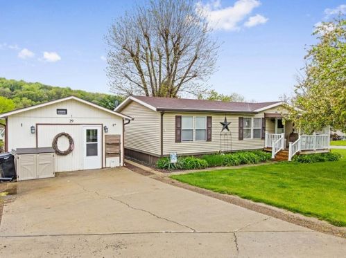 29 Aspen Ct, Beaver Falls, PA 15010-9645