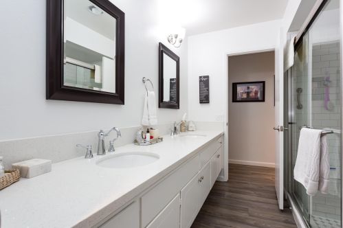 16670 Bernardo Oaks Dr, San Diego CA  92128-2837 exterior