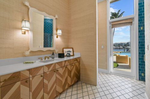 2270 Wilsee Rd, West Palm Beach FL  33410-2016 exterior