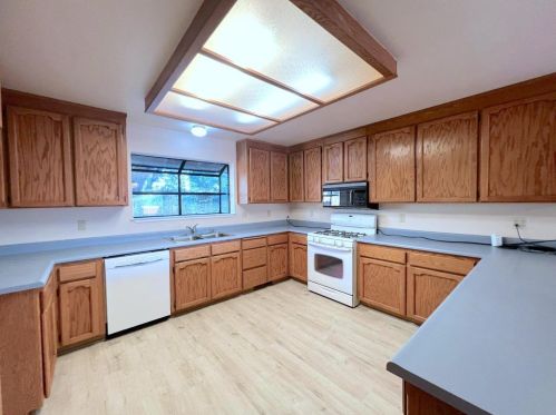 19617 Victoria Dr, Grass Valley CA  95949-9301 exterior