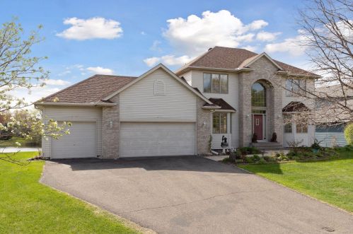 1151 Trappers Xing, Lino Lakes, MN 55038-9138