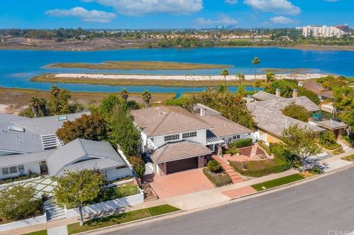 3021 Carob St, Newport Beach, CA 92660-3216