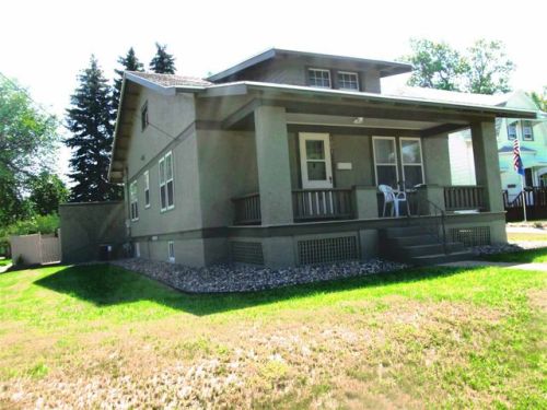 1001 4th St, Minot, ND 58701-4711