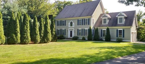 48 Prospect St, Bloomfield, CT 06002-3055