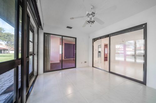 6376 Kings Gate Cir, Delray Beach FL  33484-2429 exterior