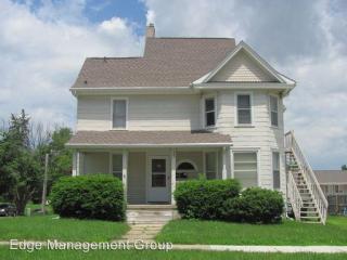 1123 22nd St, Cedar Falls IA  50613-3545 exterior