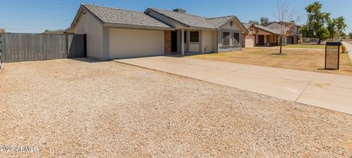 4744 Villa Theresa Dr, Glendale AZ  85308-1445 exterior