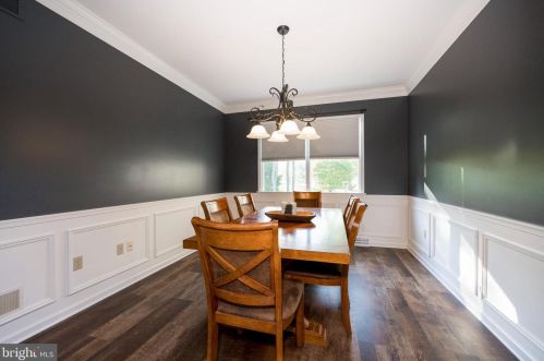 2975 Burton Dr, Gilbertsville PA  19525-9694 exterior