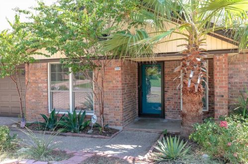 1109 Stonelake Dr, Cleburne, TX 76033-6530