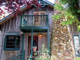920 2nd St, Bandon OR  97411-9747 exterior
