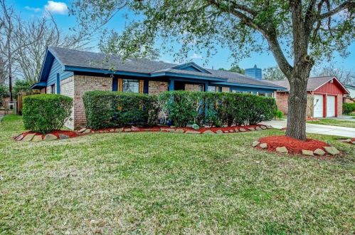 9930 Old Orchard Rd, Morgans Point, TX 77571-4035