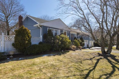 705 Wilmot Rd, Scarsdale, NY 10583-6538