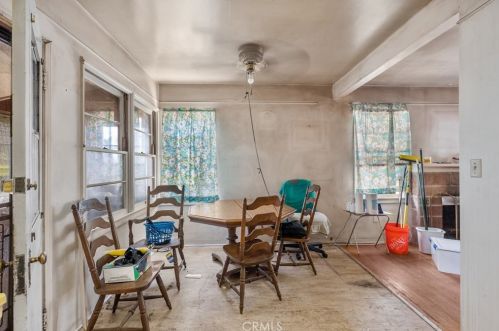 15214 Saticoy St, Van Nuys CA 91406-2333 exterior