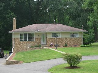 445 Preston Dr, Butler, PA 16001-2933
