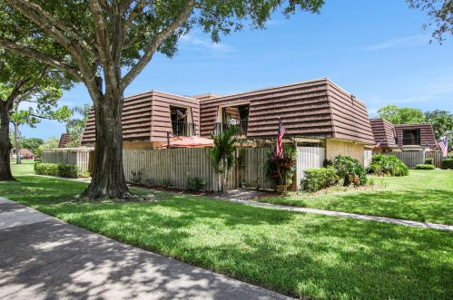 730 7th Ln, West Palm Beach, FL 33418-3533