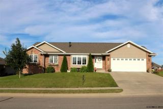 2266 Doe Run Dr, Dubuque, IA 52002-8211
