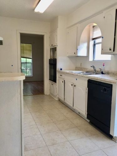 1126 Warren St, Deer Park TX  77536-5127 exterior