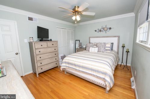 188 Windsor Ave, Southampton PA  18966-3334 exterior