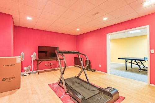 54 Casey Ln, Mount Sinai NY  11766-2336 exterior