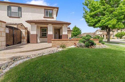 576 Bramblewood Ave, Lathrop CA 95330-9370 exterior