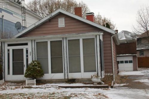 507 Huron Ave, Sandusky, OH 44870-2948