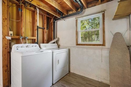 72 Spook Hl Rd, New Hamburg NY  12590-4305 exterior