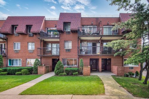85-26 Dumont Ave, Jamaica, NY 11417-1000