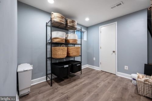 11853 Dunlop Ct, Herndon VA  20191-2709 exterior