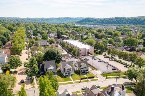 524 Pennsylvania Ave, Oakmont PA  15139-1561 exterior