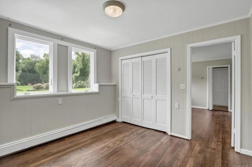 2780 Denby Dr, Yorktown Hgts NY  10598-3016 exterior