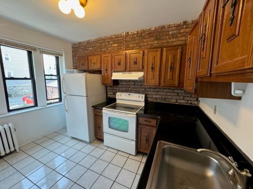 1404 Commonwealth Ave, Boston MA  exterior