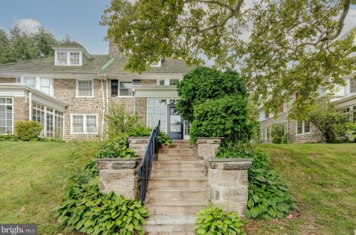 319 Durham St, Philadelphia, PA 19119-2902