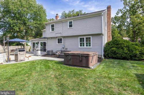 116 Howard St, Riverton NJ  08077-1328 exterior