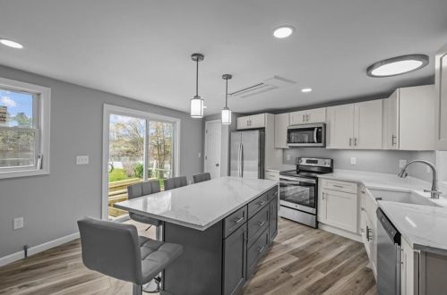 193 Pinehaven Rd, Coventry RI 02816-8934 exterior