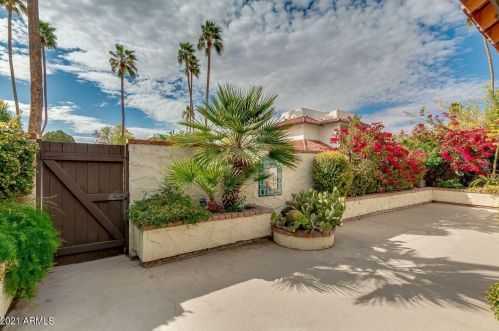 5704 Scottsdale Rd, Scottsdale AZ 85254-5161 exterior