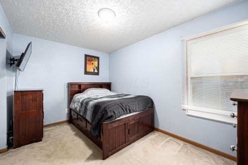 8311 Crete Ln, Blacklick OH  43004-8307 exterior