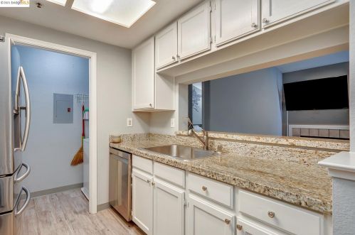 308 Dursey Dr, Pinole CA  94564-2665 exterior