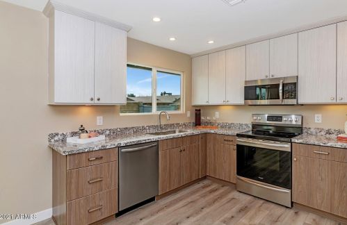 17603 58th Ln, Glendale, AZ 85308-3827