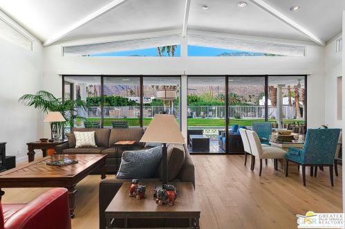 2381 Paseo Del Rey, Palm Springs CA  92264-9542 exterior