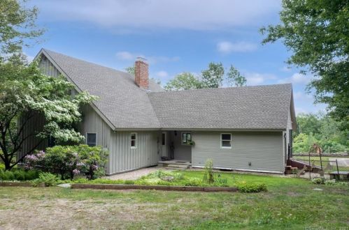 280 Center St, West Hartland, CT 06091-4306