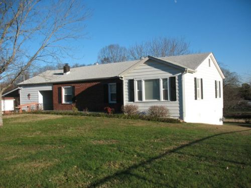 706 Metler Dr, Knoxville, TN 37912-2503