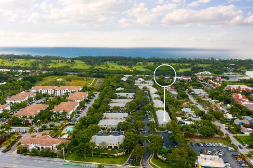 826 Kokomo Key Ln, Delray Beach FL  33483-6027 exterior