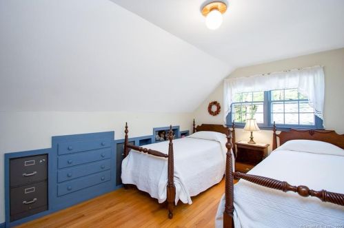 58 Notch Rd, Manchester CT  06043-7421 exterior