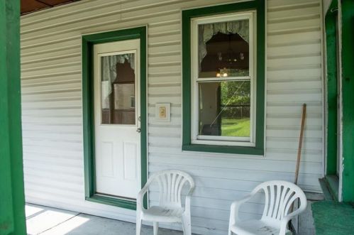 30 Walnut St, Pittsburgh PA 15221-3548 exterior