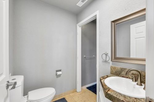 171 Dawn River Way, Folsom CA  95630-5048 exterior