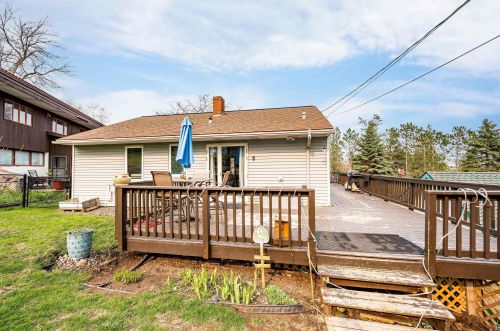 1317 Lincoln Park Dr, Duluth MN  55806-1130 exterior
